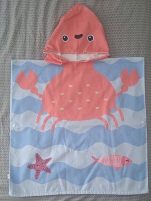 Children's beach towel cape like new, quick-dry fabric 60×60