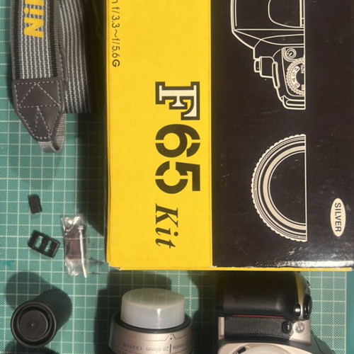 Nikon F65 Kit φωτογραφική μηχανή 35mm SLR με φακό 28-80mm
