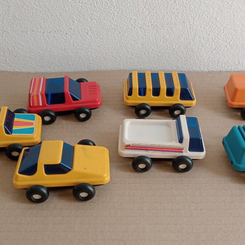 Space toy cars vintage used, pack of 7 pieces