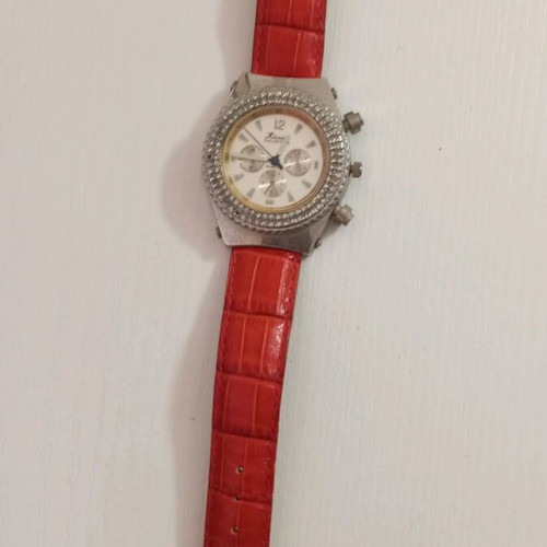 Women's watch new, red strap with wear