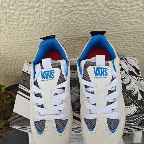 Vans athletic shoes new, size 44, white and blue