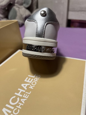 Παιδικά παπούτσια Michael Kors 31 καινούργια, γκρι
