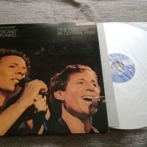 Simon & Garfunkel The Concert in Central Park Laserdisc like new, folk
