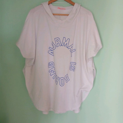 Pink Woman top like new, size M, white