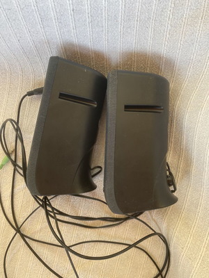 Creative SBS A40 computer speakers like new, wired 2.0 system