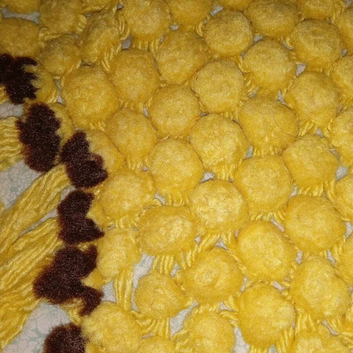 Knitted decorative star-shaped napkins 2 pcs yellow brown with fringes