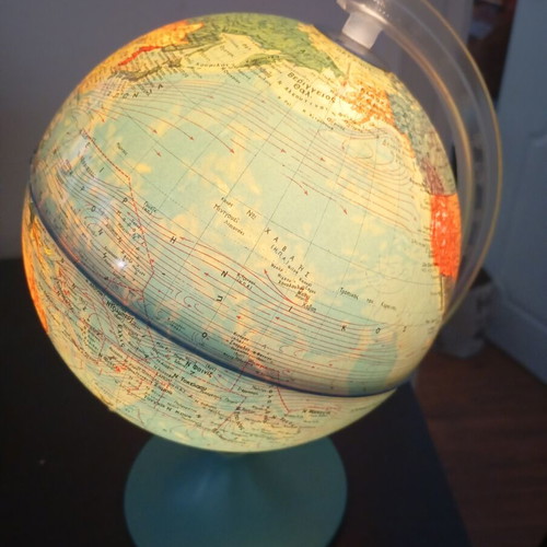 Scan Globe vintage illuminated globe with Greek map