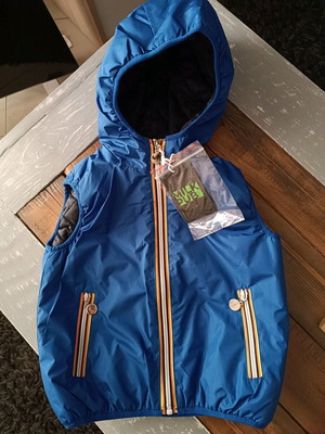 Boy's padded vest new, size 4 years old
