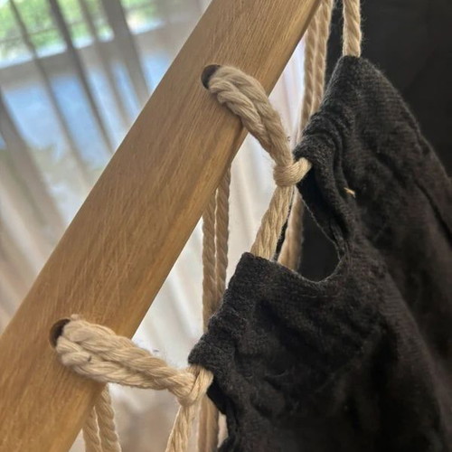 Single hammock with cotton-polyester fabric