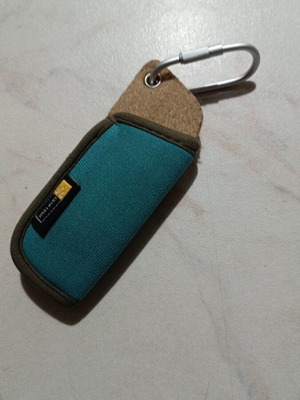 Θήκη neoprene CaseLogic για 2 USB σαν καινούργια