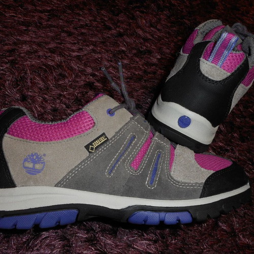 Timberland Gore Tex sports shoes new, size 40, black and pink