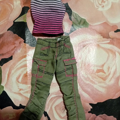 Barbie 2014 outfit set with sports pants