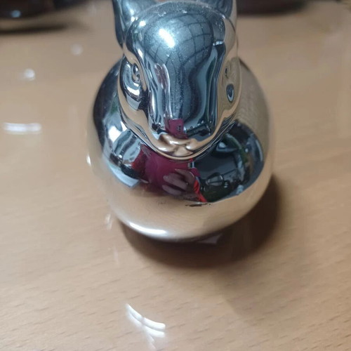 Ceramic decorative bunny like new, silver color, 6.5 cm height