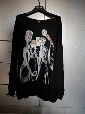 Denny Rose long-sleeve blouse like new, black