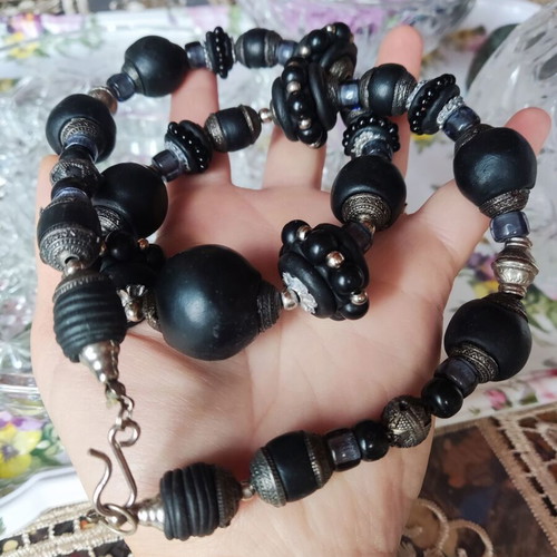 Statement vintage handmade necklace with large black beads, like new