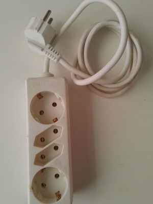 Power strip like new, max 3,500 watts