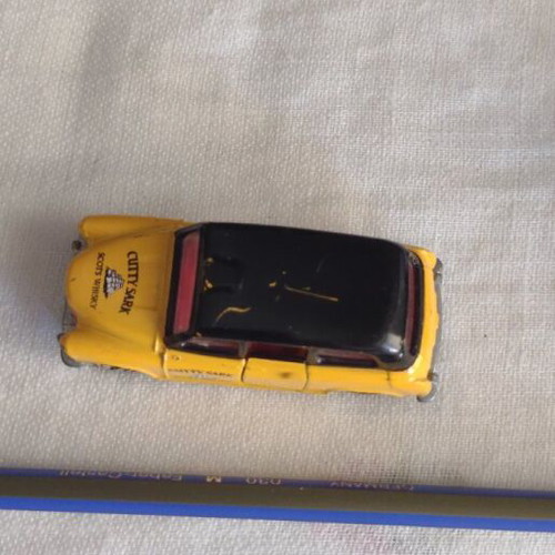 Corgi London Taxi Cutty Sark Scots Whiskey like new