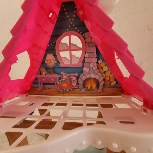 Enchantimals Ski Chalet used