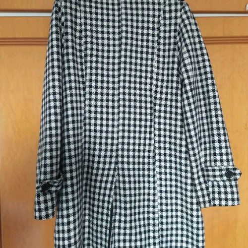 Checked coat used in white and black, size L