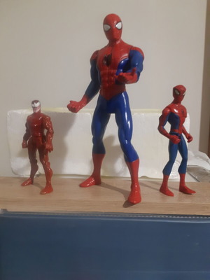 Spiderman Universe Figures like new, including Vintage Carnage 13cm