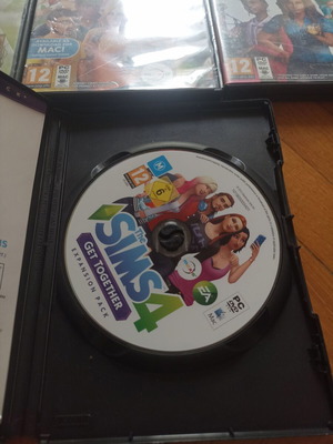 The Sims 4 PC game collection, 7 DVDs