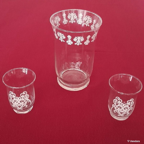 Decorative vase and two glasses new, suitable for tealights