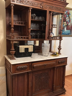Vintage buffet like new condition