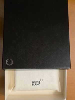 Mont Blanc wallet like new, black with coin case