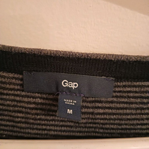 GAP men's long-sleeve spring shirt medium used, black gray