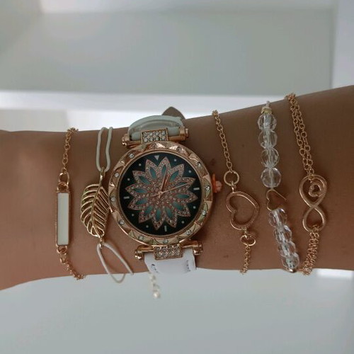 Watch and set of 5 bracelets new, white and gold