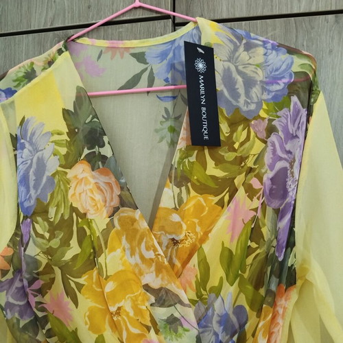 Marilyn Boutique Yellow Floral Dress One Size new
