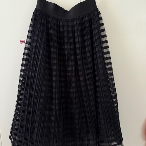 Hype skirt long black like new, size S