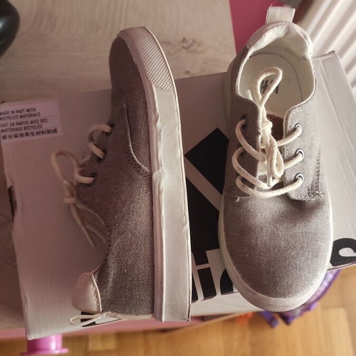 H&M Casual Shoes Size 28 For Boys Like New, Gray Beige
