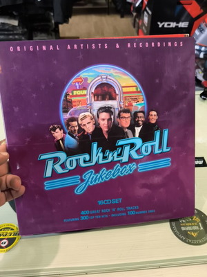 Rock And Roll Jukebox 16CD collection like new