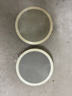 Speakers used in good condition