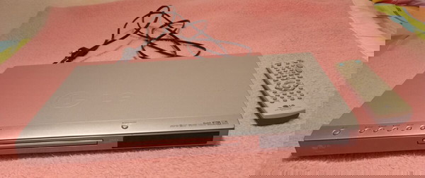 Ρετρό DVD/CD Player LG DV8600 + τηλεχειριστήριο