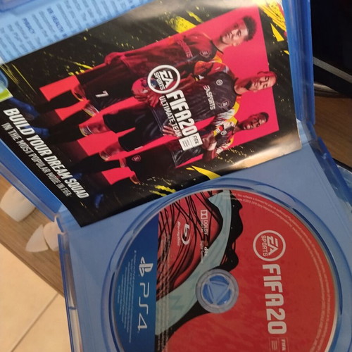FIFA20 PlayStation 4 game like new