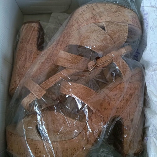 Alpe beige heels like new with thick heel and cork platform