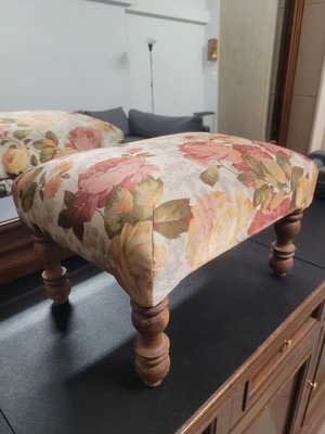 Decorative stool like new