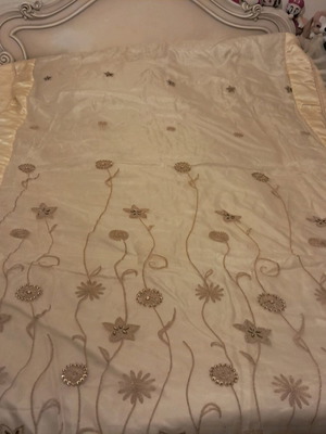 Bridal quilt super king with embroidery and silk organza new