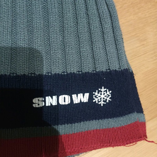 Hat and scarf used, gray, worn minimally