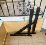 Wall-mounted pull-up bar like new