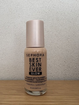 Sephora Best Skin Ever Glow foundation shade 17.5N