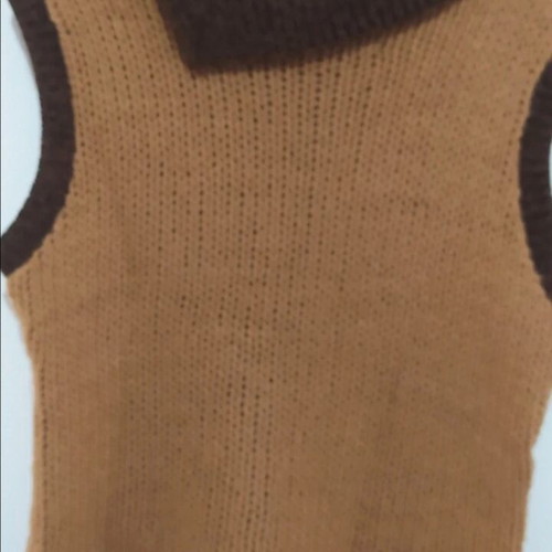 Sleeveless sweater used, beige with dark brown collar, size M