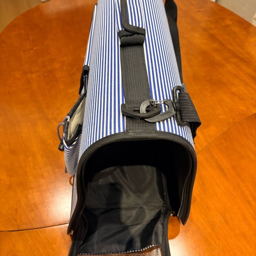 Pet carrier bag like new for small pets up to 7 Kg