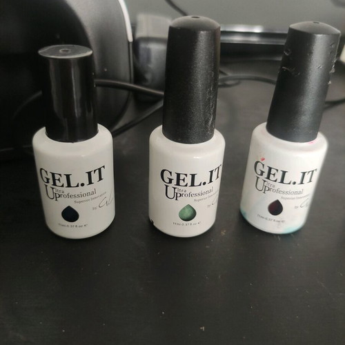 Semipermanent nail polish set with UV/LED lamp 120W like new