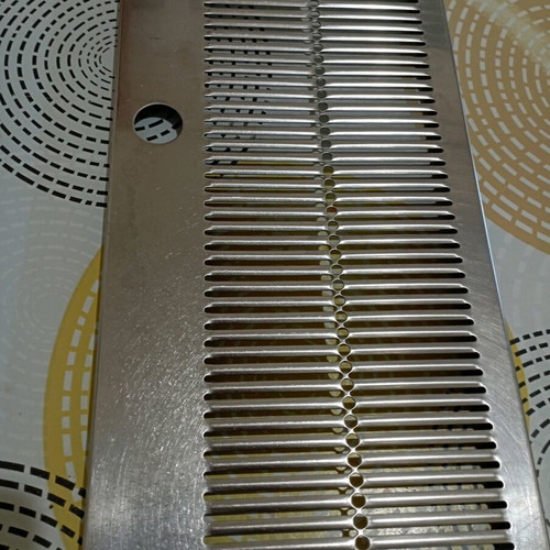 Inox draining grate like new, dimensions 33x18
