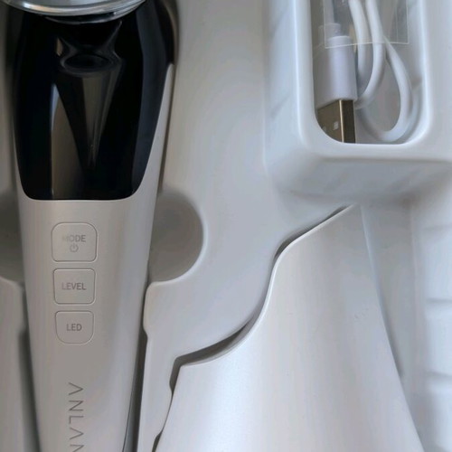 Face Lifting Device like new with different programmes