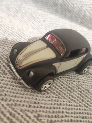 Hot Wheels Volkswagen VW Bug Beetle metal toy car used