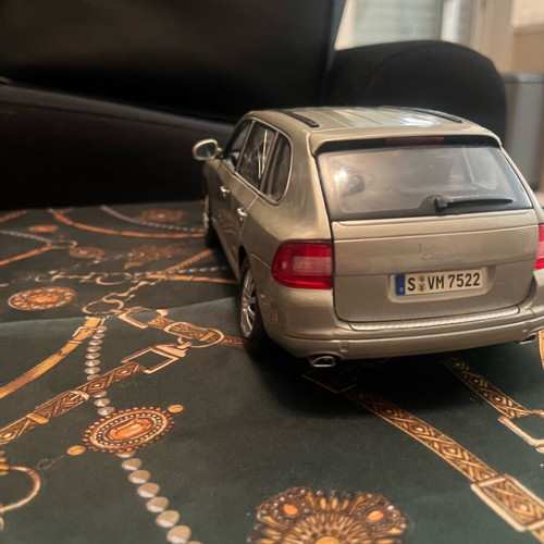 Porsche 1:18 model car used with minor crack on rear left passenger window